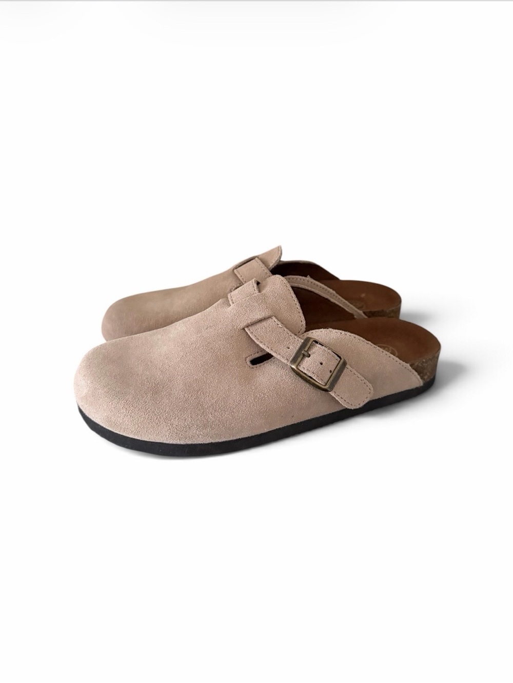 White Mountain Bari Suede Clogs Mules Light Tan Taupe Size 7.5 M NEW